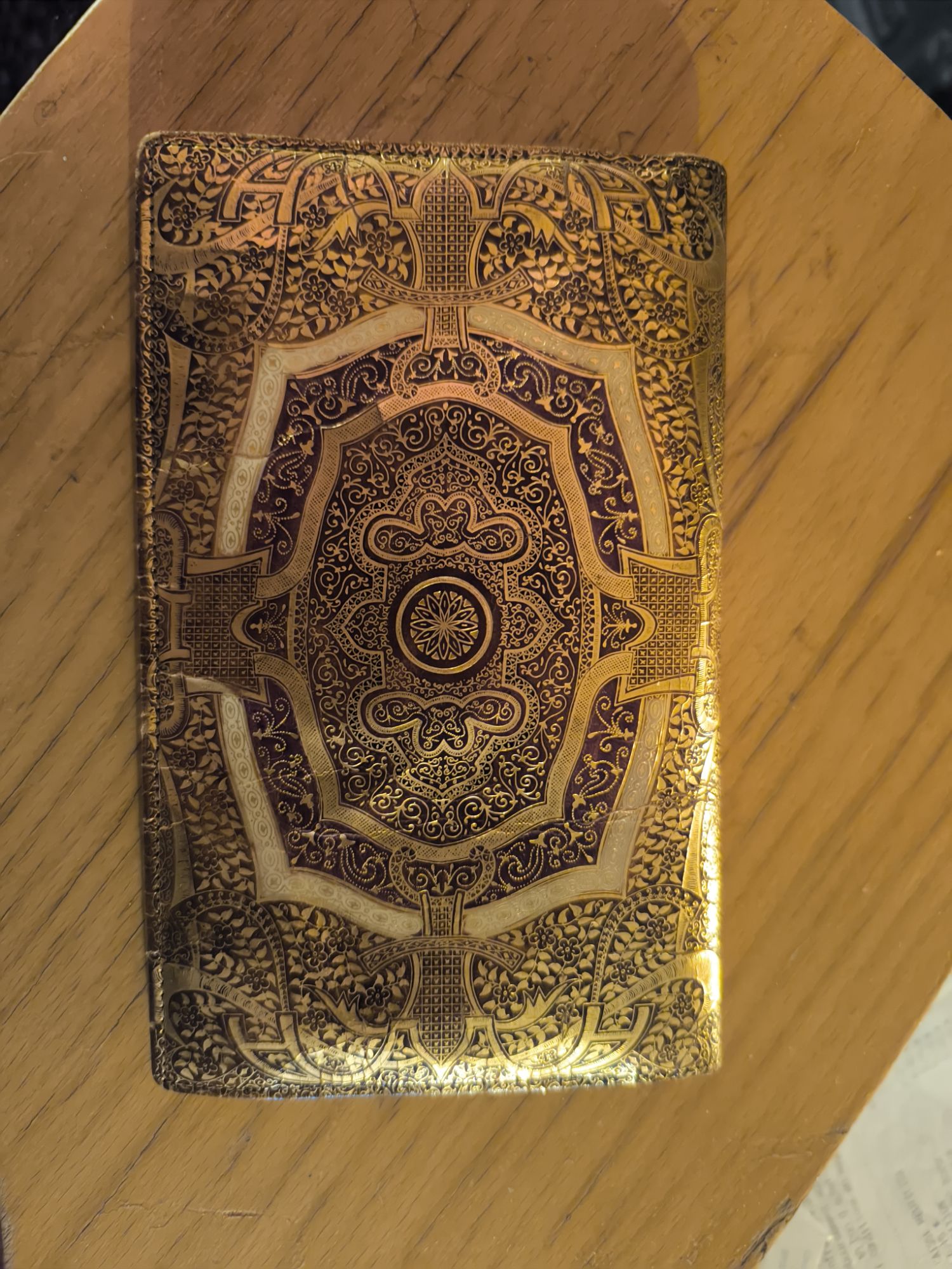 portefeuille en cuir, décor orientale